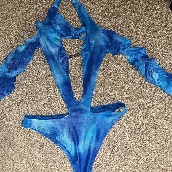 New Outcast Sammy Mini Dress - Picture 2 of 4